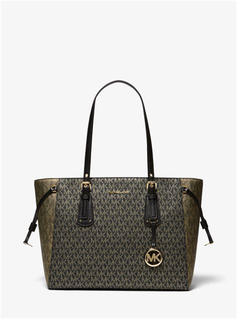 sac a main voyager michael kors|Voyager Medium Two.